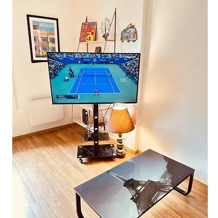 Appartement Grand T2 Confort 50 M2 Tv Avec Canal Séries Netflix Dazen Bein Sport Apple Tv Ocs Paramount Prime Vidéo